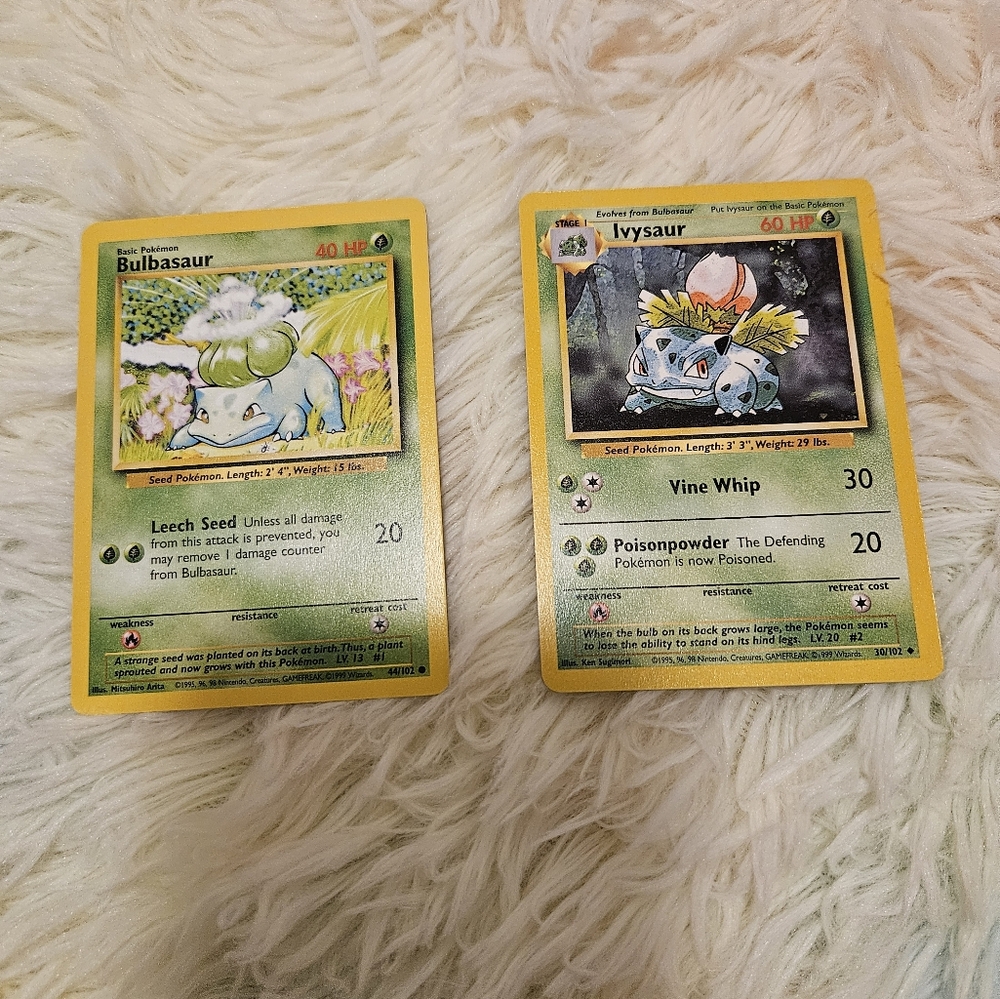 Pokemon Trading Cards - Bulbasaur and Ivysaur